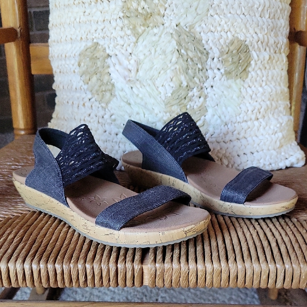 Skechers Luxe Foam Brie Black Size Slip On Cork Wedge